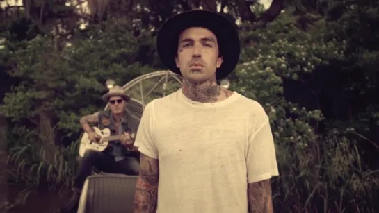 Yelawolf - Till It’s Gone (Русские субтитры)